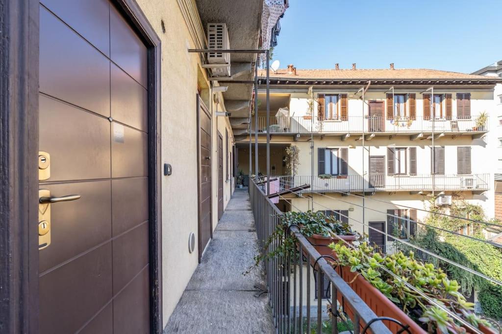 New Apartment: Imbonati6 Milan Bagian luar foto